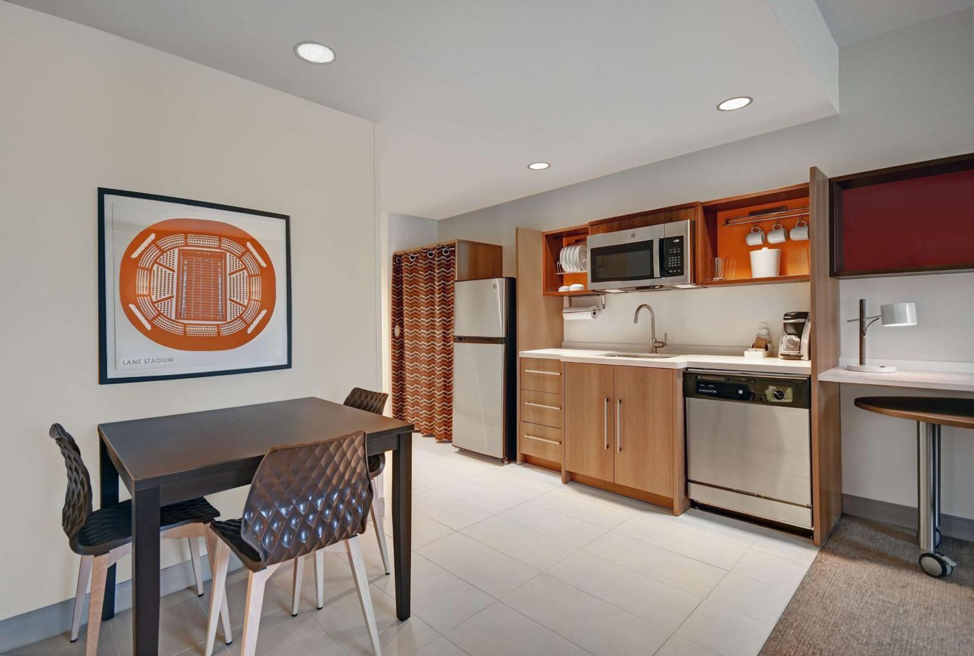Home2 Suites By Hilton Blacksburg University Экстерьер фото