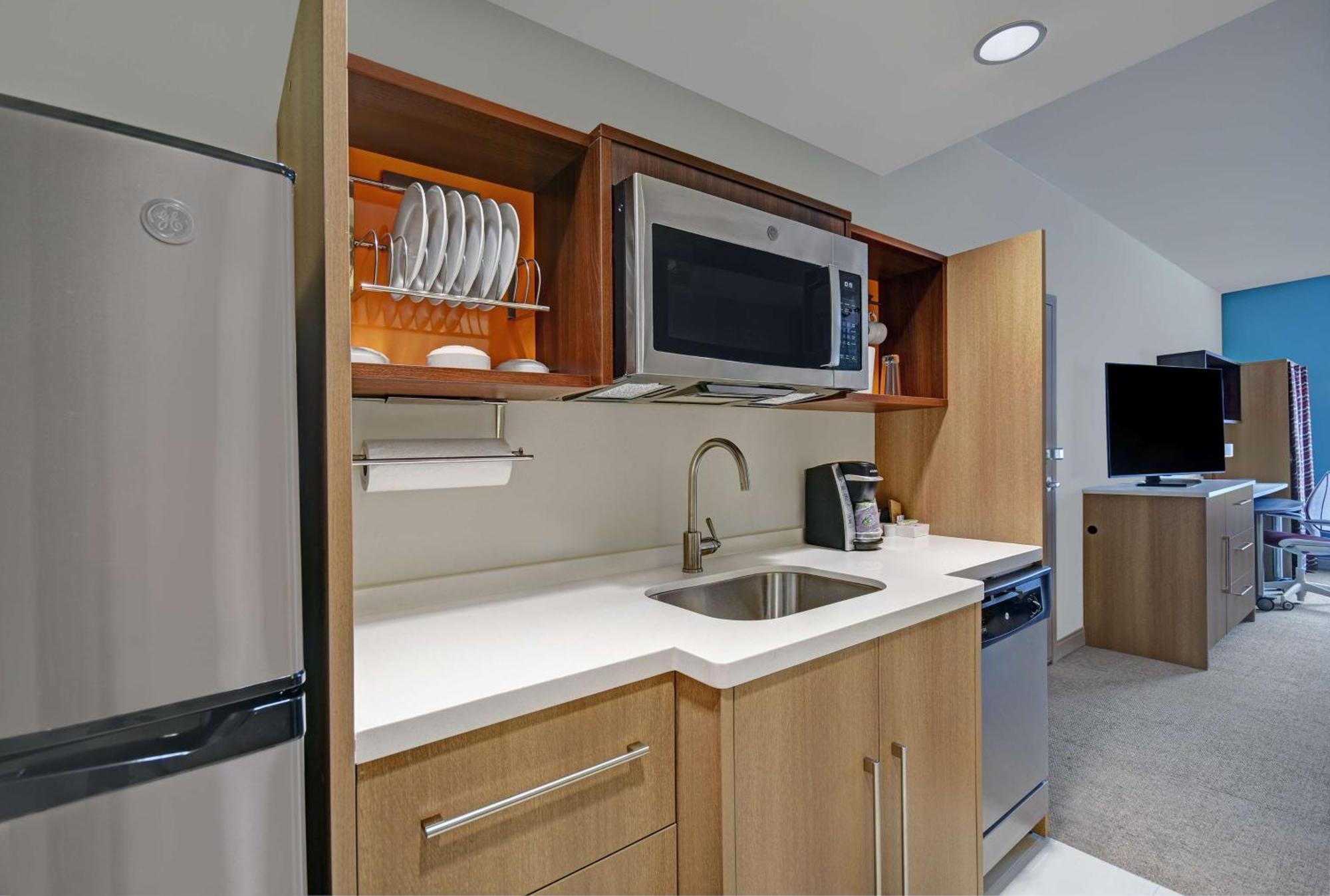 Home2 Suites By Hilton Blacksburg University Экстерьер фото