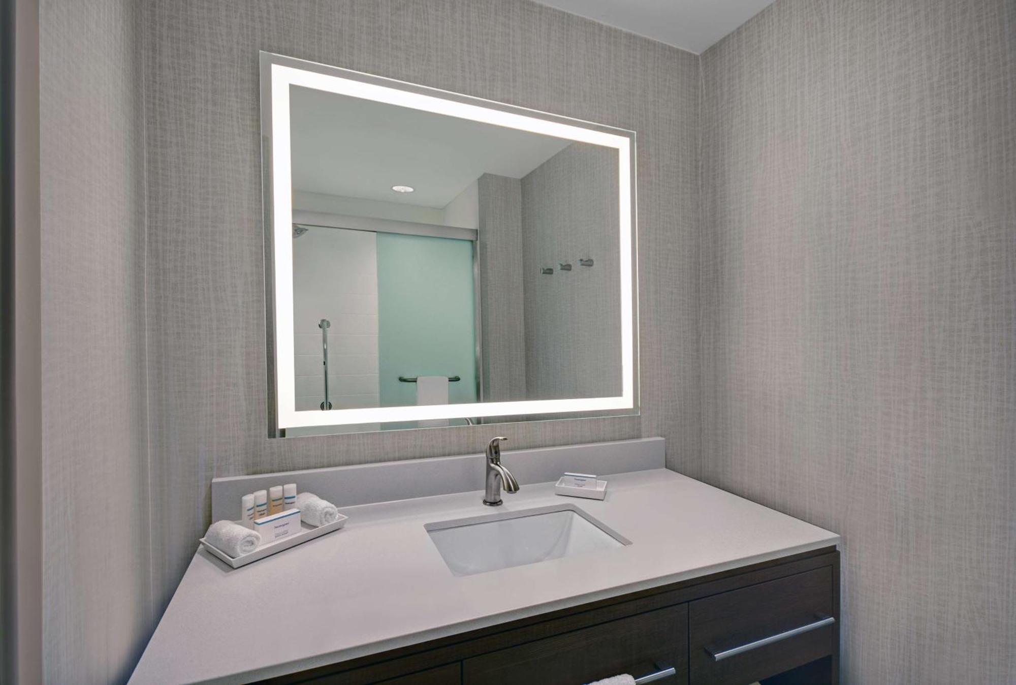 Home2 Suites By Hilton Blacksburg University Экстерьер фото